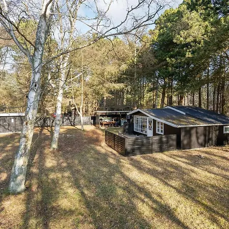 Amazing In Rdby With 2 Bedrooms 2 * Rødby