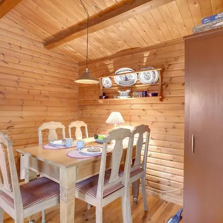 Amazing In Rdby With 2 Bedrooms 2 * Rødby